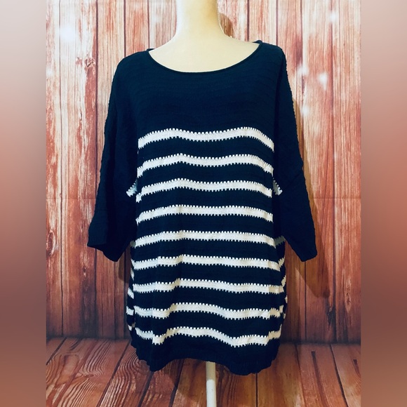 Women’s Medium Sweater Time Tru Blue White Striped Oversized Knit 3/4 Sleeves - Picture 2 of 11
